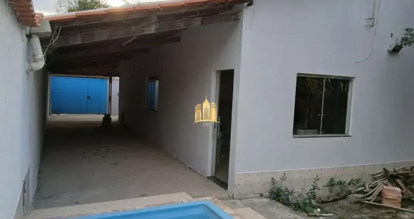 Casa em Cidade Jardim: 3 Quartos, Piscina, Pomar, Garagem Ampla ? R$ 220 Mil (Aceita Propostas)