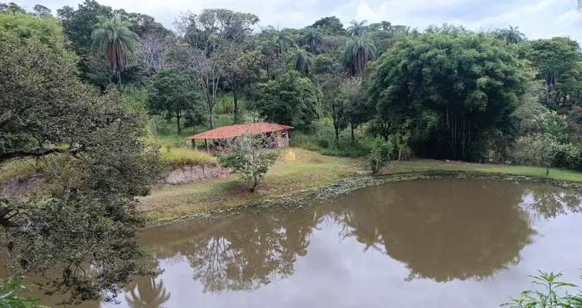 Lindo sítio à venda no condomínio vale do ipê amarelo em esmeraldas - 4.280 m²