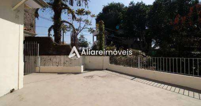 Casa c/ 5 quartos e 2 vagas, 356m², à venda no bairro Tatuapé, por 2.700.000,00