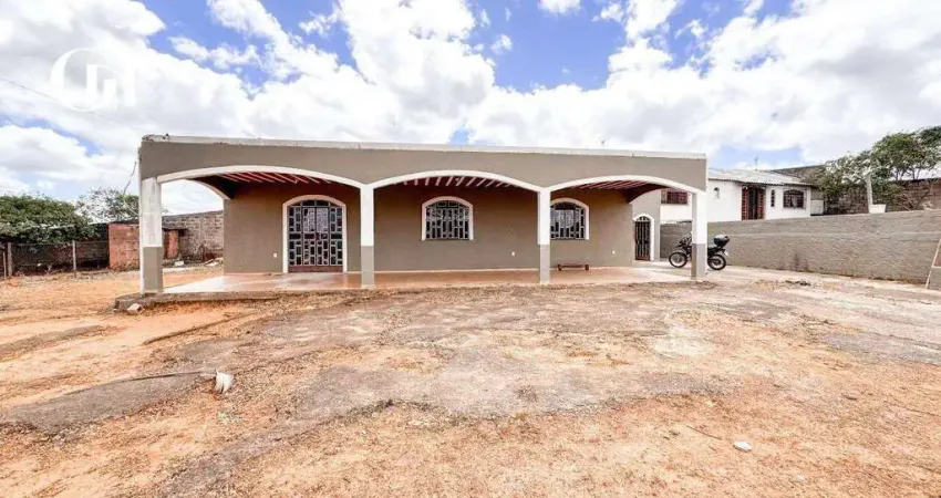Casa ampla com vista incrível e clima de campo no encosta do sol!