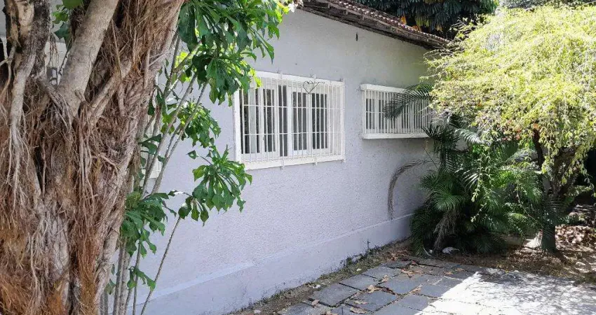 Casa com 4 quartos à venda na Rua Gil Carneiro da Cunha, 127, Casa Forte, Recife