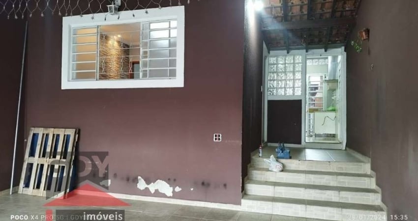 Aluga-se Linda Casa 03 Dormitórios sendo 01 Suíte Jardim Mariana II