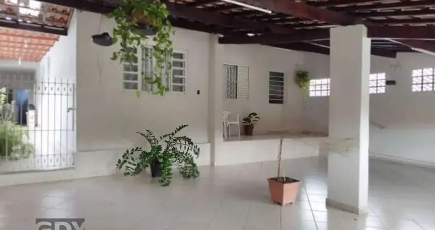 Casa à venda na Rua Doze de Outubro, Monte Castelo, São José dos Campos