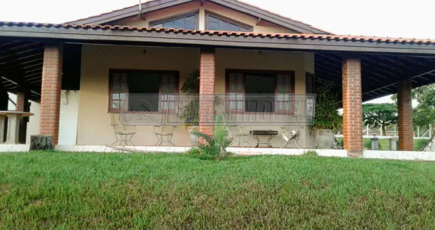 Chácara / sítio com 3 quartos à venda na Rua Leotério Pinto, 560, Residencial Alvorada, Araçoiaba da Serra