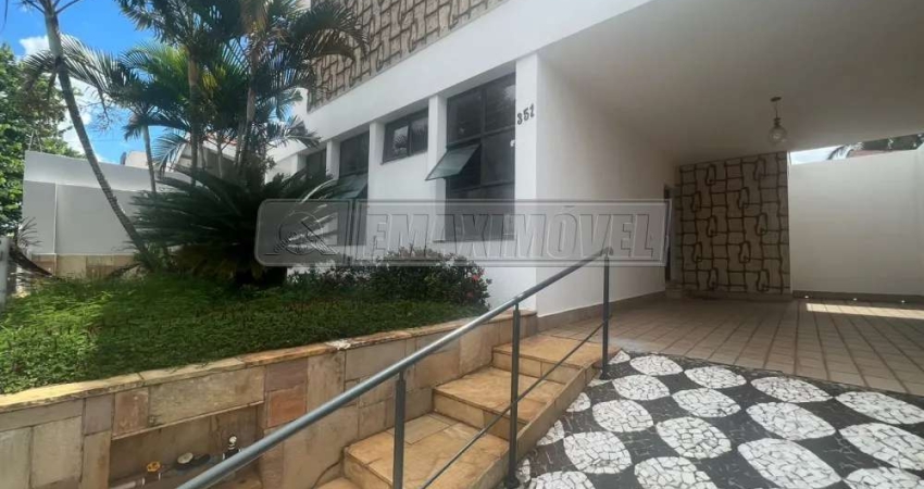Sobrado com 4 Quartos, 2 vagas e Sala comercial - Santa Rosália