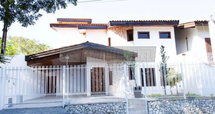 Casa com 4 Quartos sendo 3 Suítes e 2 com hidromassagem no Campolim