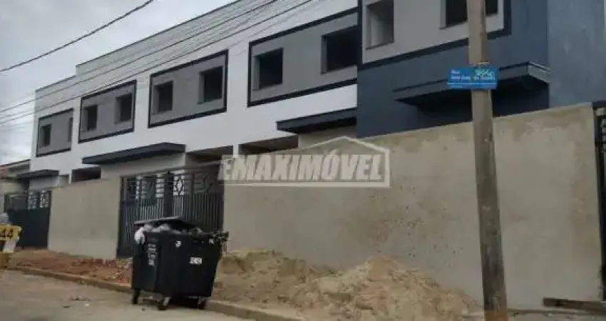 Casa com 2 quartos à venda na Rua Estácio de Sá, Casa 04, 274, Vila Haro, Sorocaba
