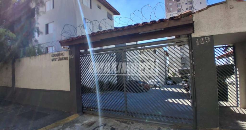 Apartamento com 2 Quartos para locação - Jd. Guadalajara