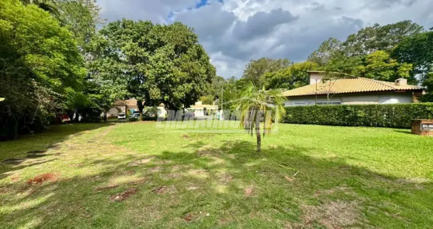 Terreno á venda de 1050m² no condomínio lago azul em araçoiaba da serra-sp