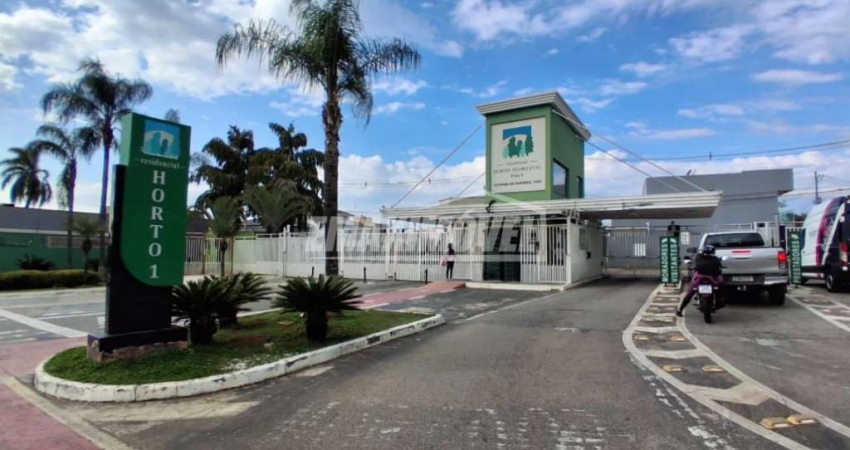 Casa Sobrado para Locação em Condomínio Fechado - Ampla, Completa e Confortável!