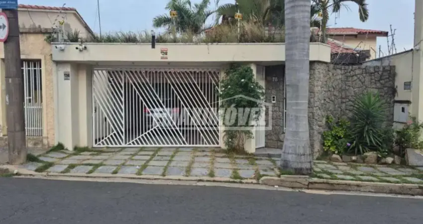 Sobrado com 3 Quartos sendo 1 suíte e Piscina no Jardim Santa Rosália!