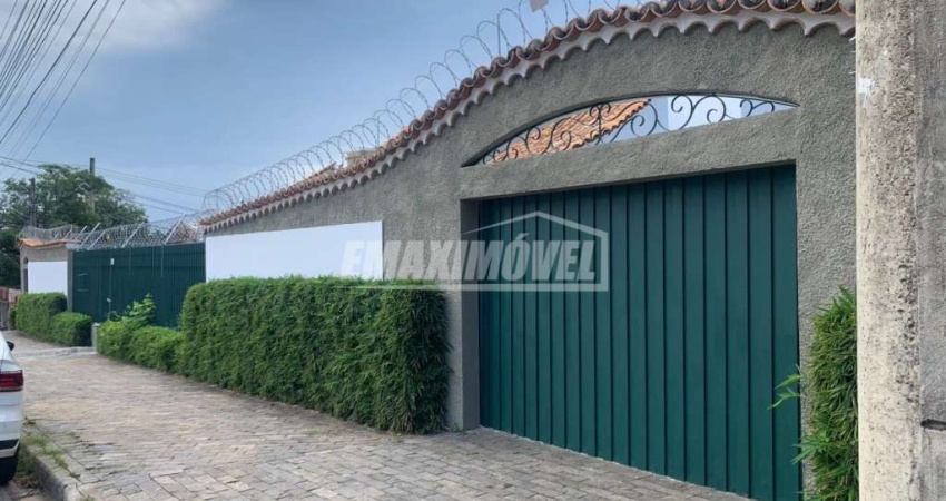 Casa Assobradada para fins Residenciais ou Comerciais no Jardim Simus em Sorocaba/SP