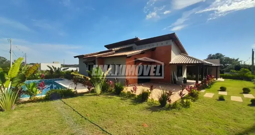 Casa em condomínio no village da serra - araçoiaba da serra/sp