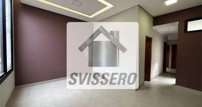 Casa térrea com 3 quartos à venda em Parque Vista Alegre - SP