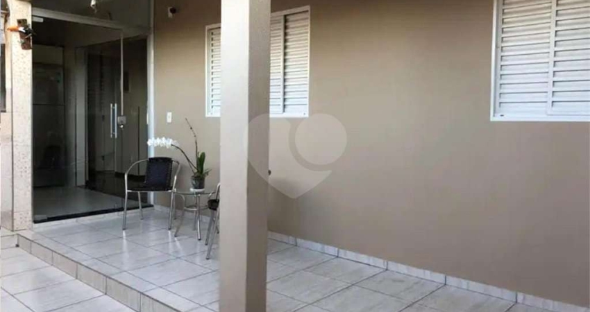 Casa com 2 quartos à venda em Parque Júlio Nóbrega - SP