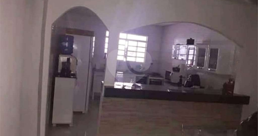 Casa com 2 quartos à venda em Vila Dutra - SP