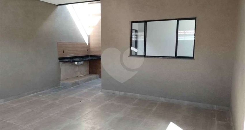 Casa com 2 quartos à venda em Parque Viaduto - SP