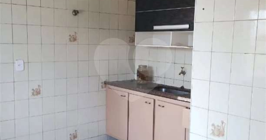 Casa com 3 quartos à venda em Jardim Prudência - SP