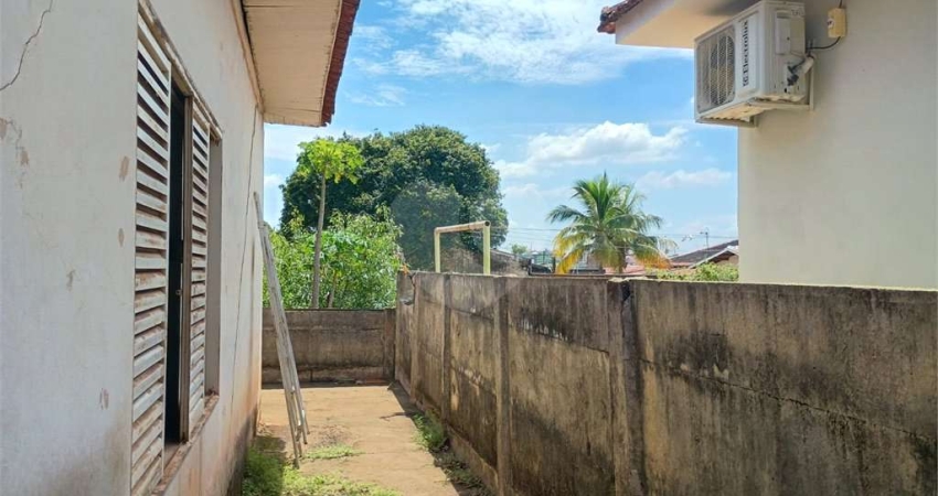 Casa com 3 quartos à venda em Centro - SP