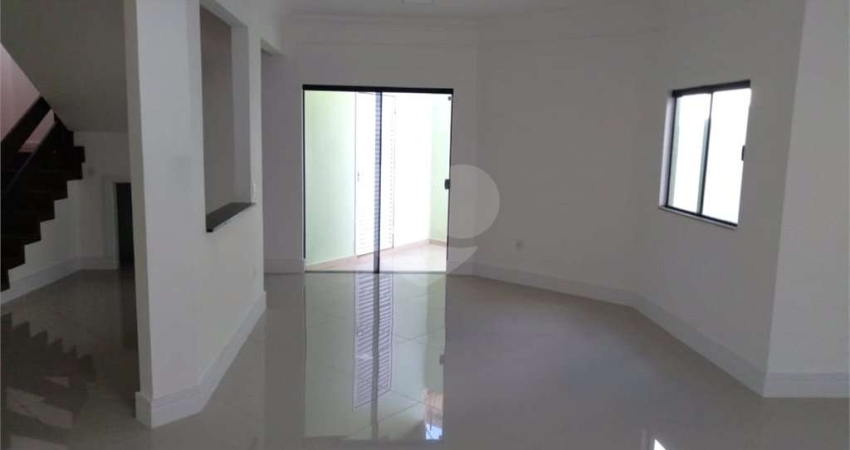 Sobrado para aluguel e venda com 420 m² e 5 quartos em Jardim Estoril II, Bauru - SP