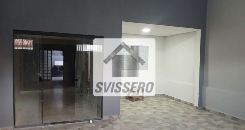 Casa para venda com 200 m² e 3 quartos em Núcleo Habitacional Mary Dota, Bauru - SP