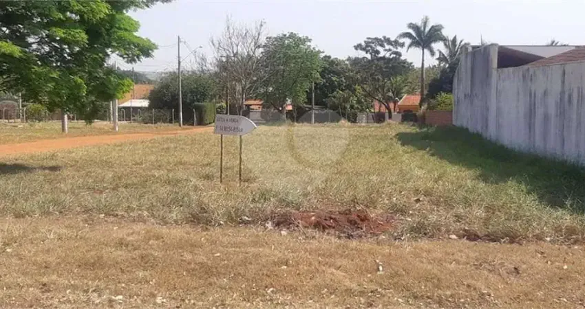 Terreno à venda no Centro, Arealva