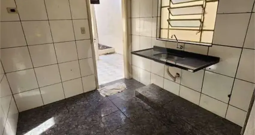 Casa com 3 quartos à venda na Rua Bernardino de Campos, Vila Falcão, Bauru