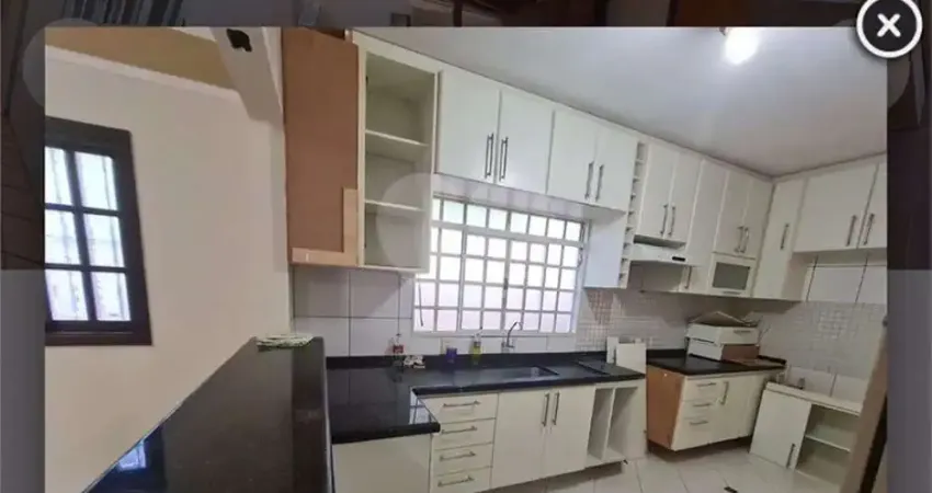 Casa com 3 quartos à venda na Rua Doutor João de Góes Manso Sayão Netto, Vila Industrial, Bauru