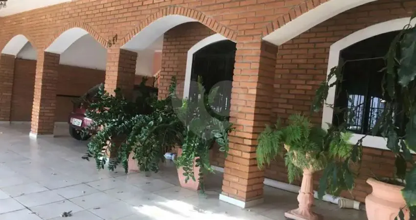 Casa com 3 quartos à venda na Rua Antônio da Silva Souto, Vila Pacífico, Bauru