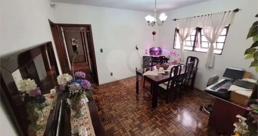 Casa com 3 quartos à venda na Rua Alto Acre, Vila Lemos, Bauru