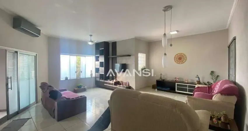Casa com 3 dormitórios à venda, 209 m² por R$ 853.300,00 - Jardim Ipiranga - Americana/SP