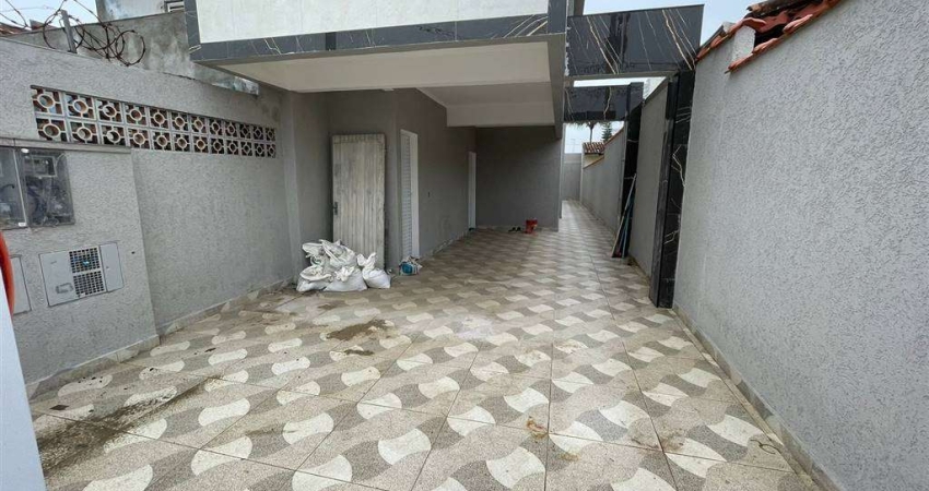 Casa com 2 quartos à venda na R ARTHUR MARQUES DOS SANTOS, 113, Balneário Maracanã, Praia Grande