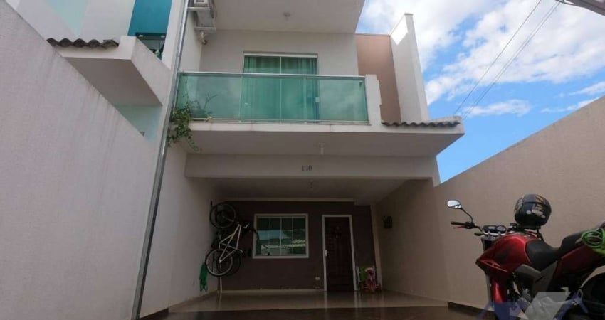 Sobrado com 3 dormitórios à venda, 140 m² por R$ 595.000,00 - Parque Verde - Cascavel/PR