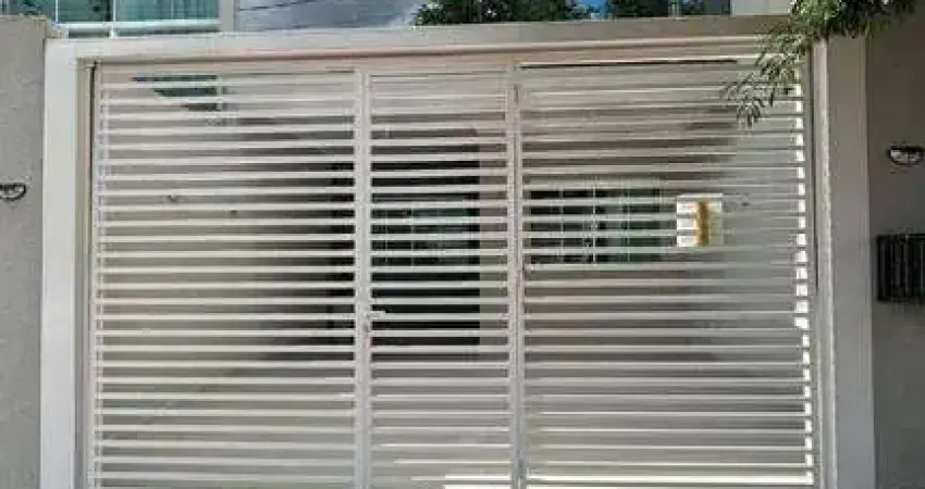 Sobrado à venda, 140 m² por R$ 750.000,00 - Santa Cruz - Cascavel/PR