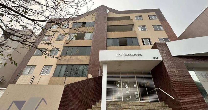 Apartamento com 3 quartos para alugar na Rua Carlos de Carvalho, Centro, Cascavel