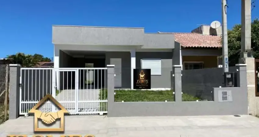LINDA CASA NOVA AO LADO DO CENTRINHO EM NOVA TRAMANDAÍ