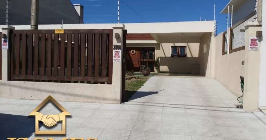 LINDA E ACONCHEGANTE CASA GEMINADA NO CENTRO DE IMBÉ