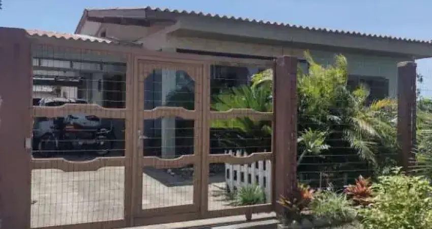 Casa com 4 quartos à venda na Avenida Atlântica, 2064, Centro, Tramandaí