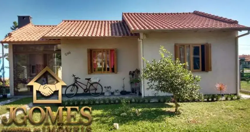 CASA COM TERRENO INTEIRO