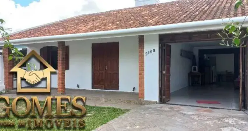 Linda casa de alvenaria em Nova Tramandaí, Tramandaí próximo a mercado, padaria, farmácia e todo comercio local