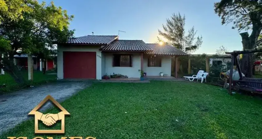 Casa com 3 quartos à venda na Avenida Atlântica, 2064, Centro, Tramandaí