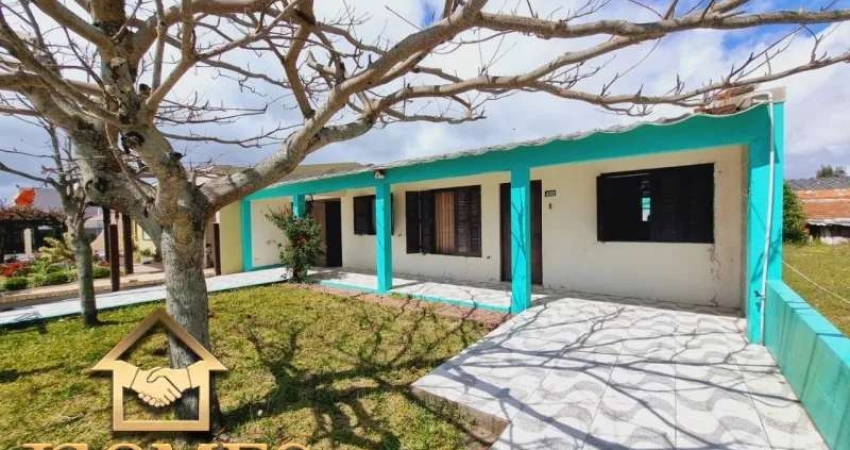 Linda casa de alvenaria na AV Jardim Atlântico em Tramandaí próximo a mercado, padaria, farmácia e todo comercio local