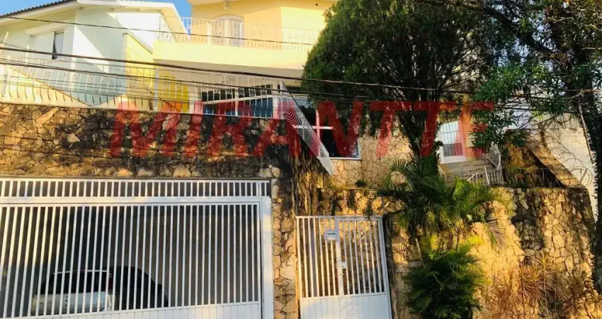Sobrado de 277m² com 4 quartos em Jardim Kherlakian