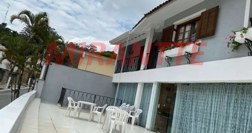 Sobrado de 500m² com 5 quartos em Jardim Bibi