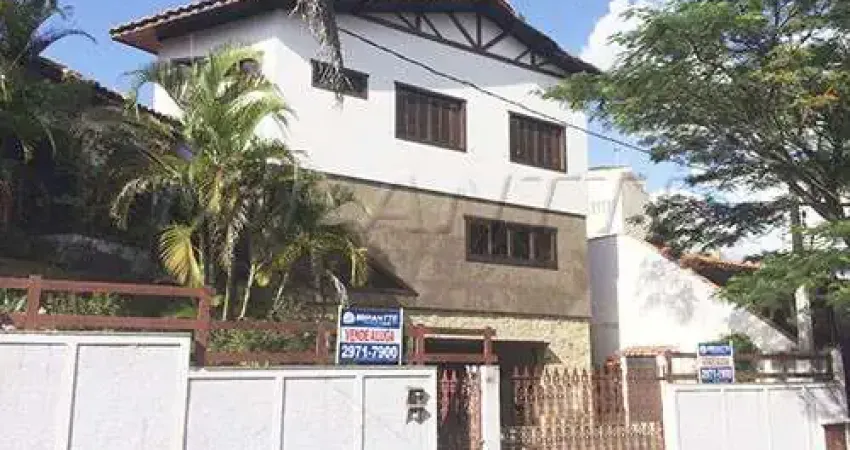 Sobrado de 342m² com 4 quartos em Jardim França