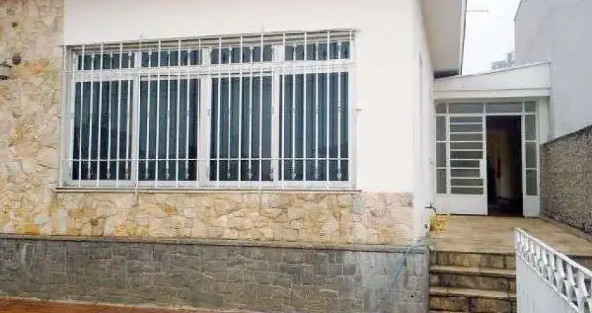 Casa terrea com 3 quartos em Água Fria