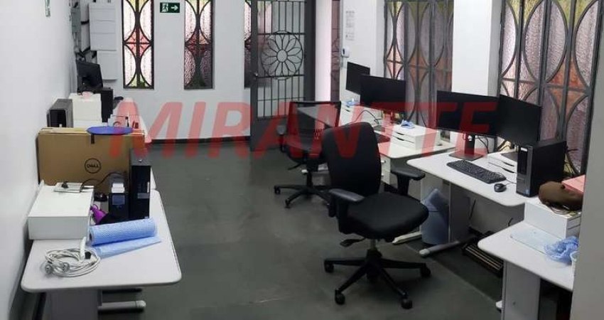 Sobrado de 244m² com 6 quartos em Santana
