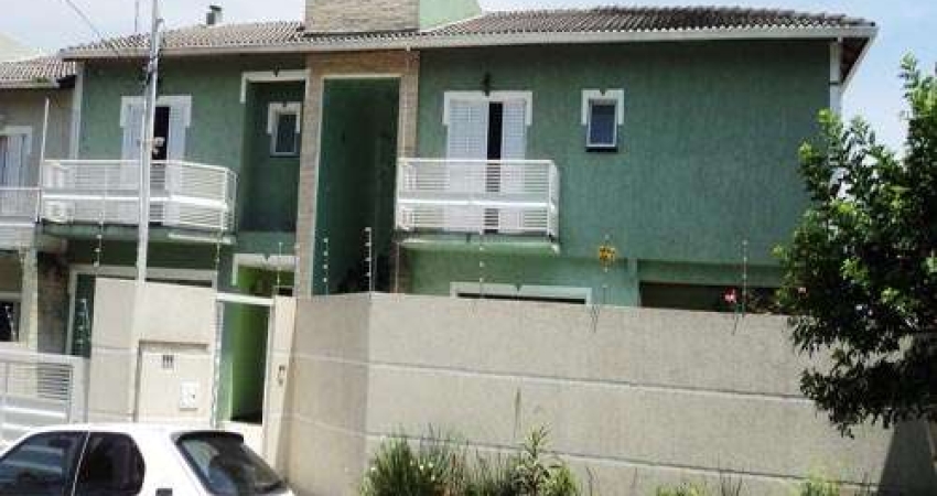 Sobrado de 210m² com 3 quartos em Água Fria