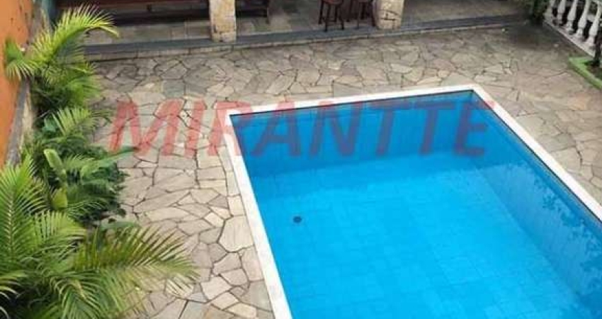 Sobrado de 629m² com 3 quartos em Tremembe