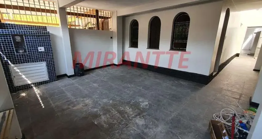 Sobrado de 218m² com 3 quartos em Imirim